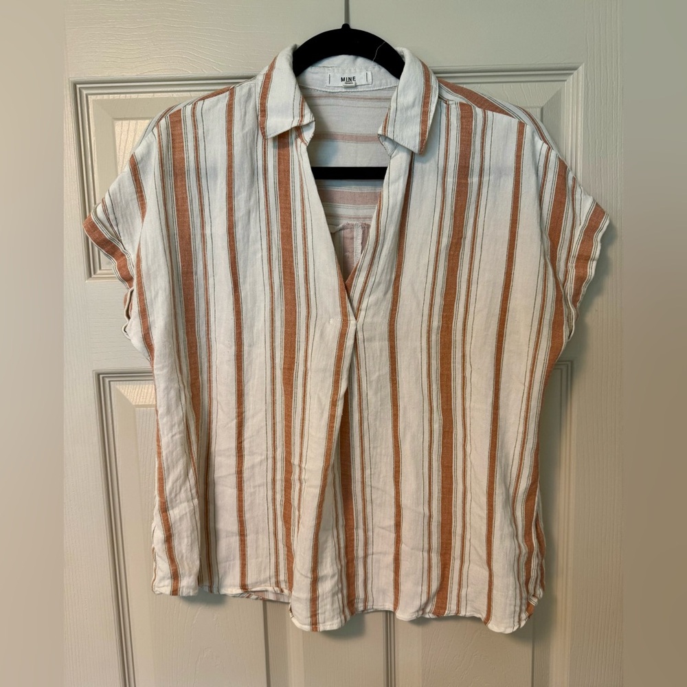 Mine Women's V-neck and Back Button Detail Shirt | Large